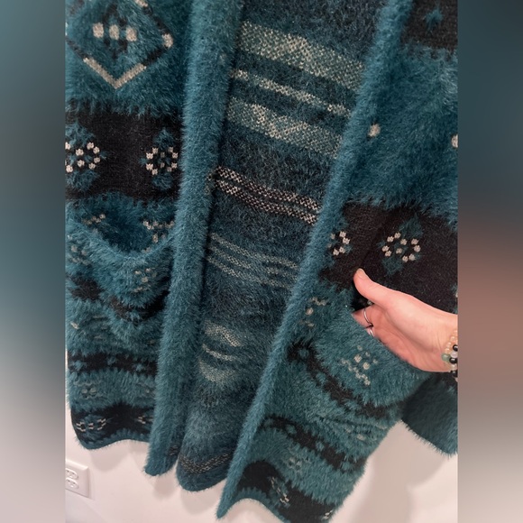 SHYANNE Plush Teal, Black, Cream Women’s Aztec Tribal Boho Duster Cardigan - Picture 8 of 10
